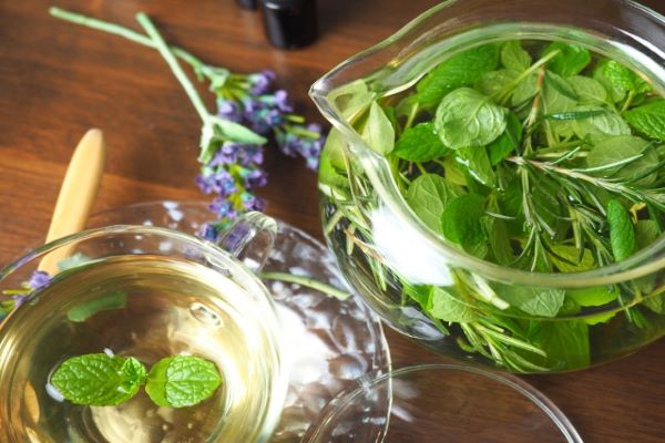 ハーブ寄せ植え:ローズマリー